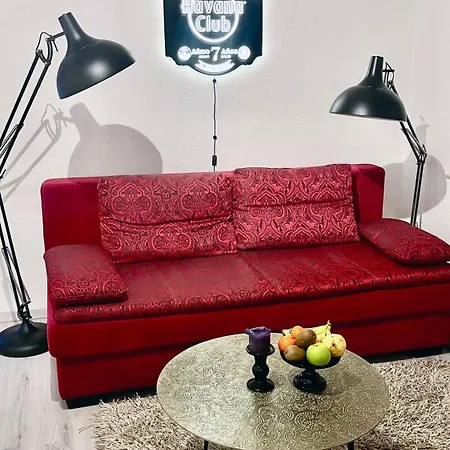 Cosmopolitan Nyaraló *